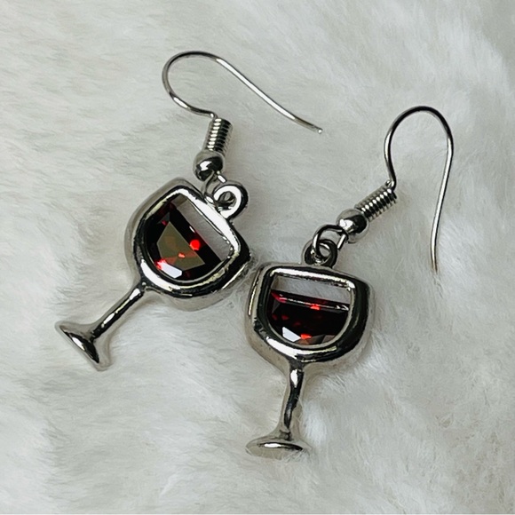 RED WINE EARRINGS Silver Plated With Fish Hook Ear Wires & Red Crystals - Picture 8 of 8